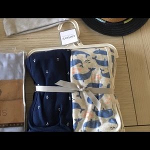 Pack of 2 brand new Carters Blankets